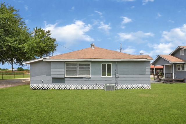 4568 Dunnam Road B, Houston, TX 77365