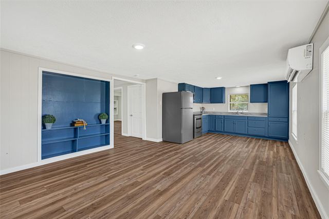 4568 Dunnam Road B, Houston, TX 77365