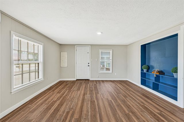 4568 Dunnam Road B, Houston, TX 77365