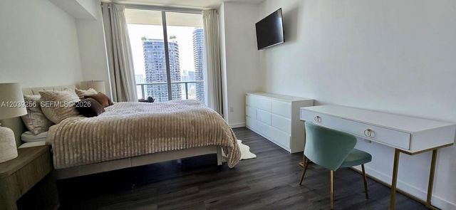 1100 S Miami Avenue 3808, Miami, FL 33130