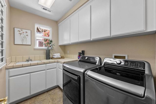 19127 Chinook Court, Morgan Hill, CA 95037