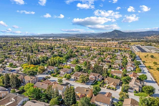 19127 Chinook Court, Morgan Hill, CA 95037