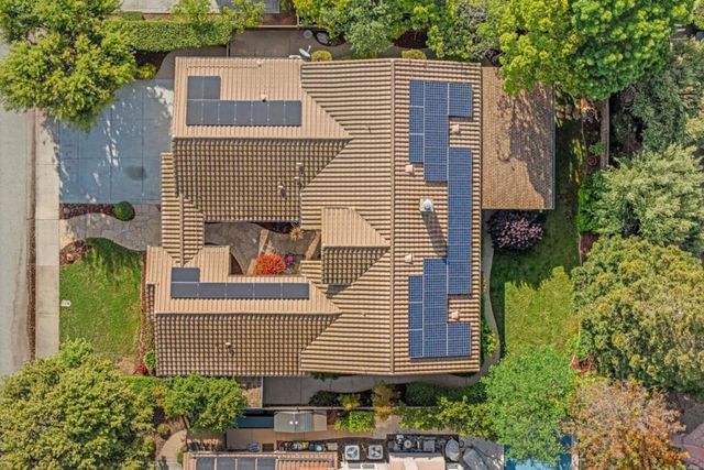 19127 Chinook Court, Morgan Hill, CA 95037