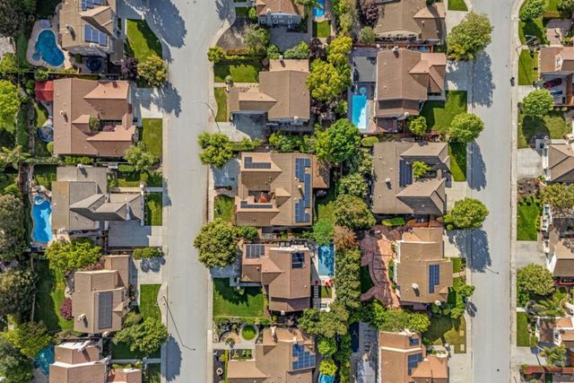 19127 Chinook Court, Morgan Hill, CA 95037