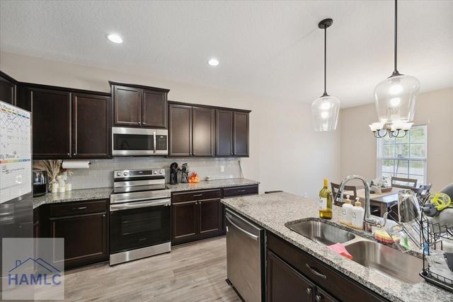 580 Brightleaf Circle, Hinesville, GA 31313