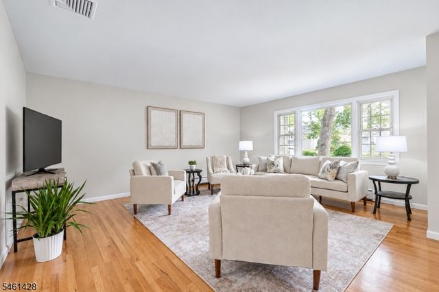 288 Corbett Pl, North Plainfield Boro, NJ 07060