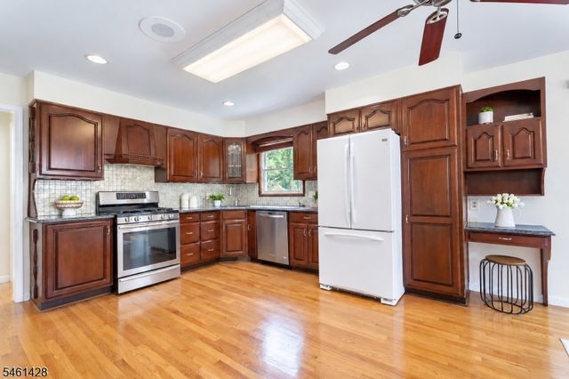 288 Corbett Pl, North Plainfield Boro, NJ 07060
