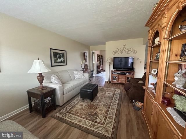 64 SANIBEL LANE, Chambersburg, PA 17201