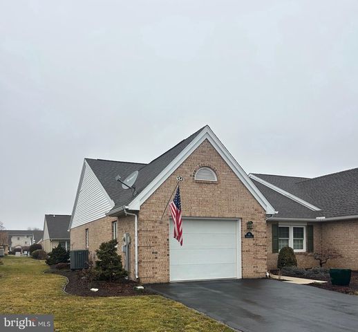 64 SANIBEL LANE, Chambersburg, PA 17201