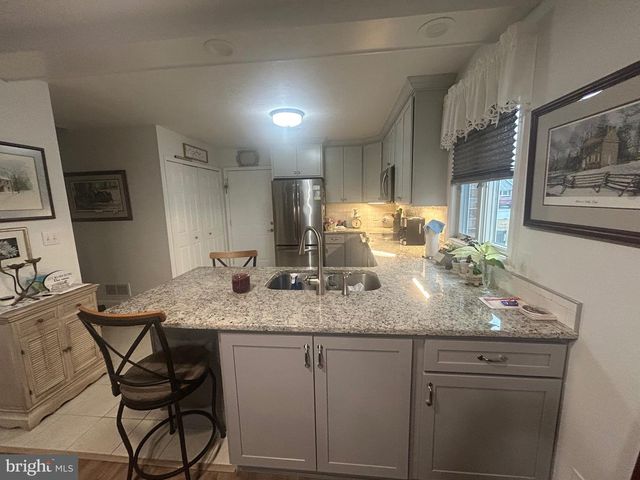 64 SANIBEL LANE, Chambersburg, PA 17201