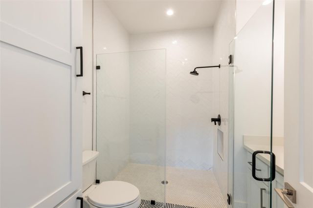 2817 Albans Road, Houston, TX 77005
