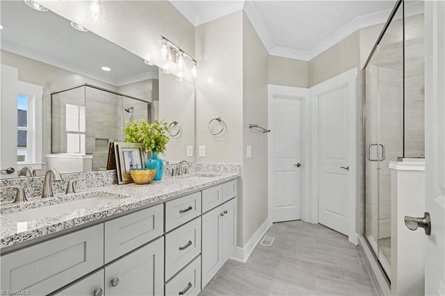 7609 Sir William Drive, Kernersville, NC 27284