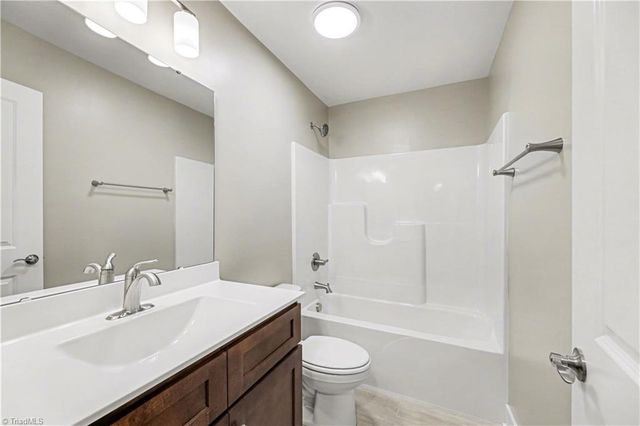 7609 Sir William Drive, Kernersville, NC 27284