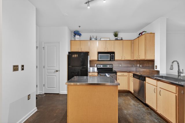 1803 Broadway Apt 312, Nashville, TN 37203