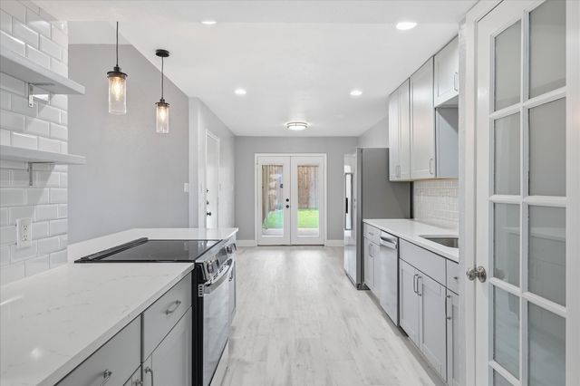 2837 Dickens Lane, Flower Mound, TX 75028