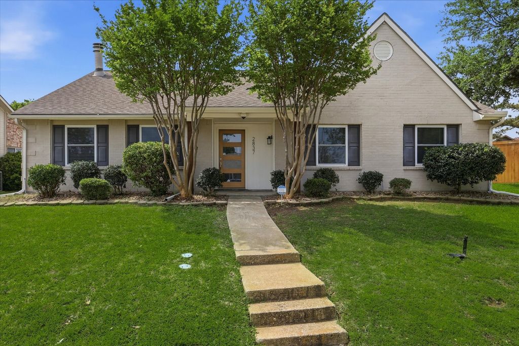 2837 Dickens Lane, Flower Mound, TX 75028