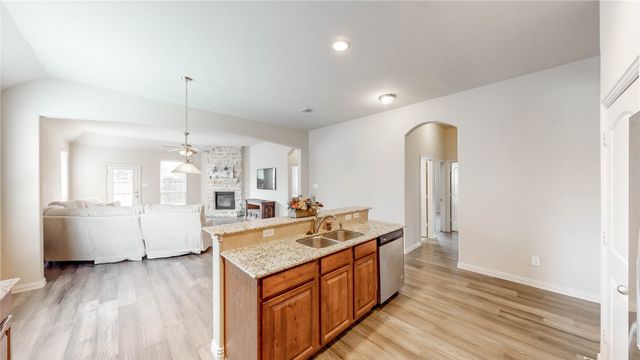 3408 Glen Crest Lane, Denton, TX 76208