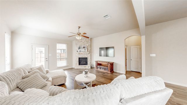 3408 Glen Crest Lane, Denton, TX 76208