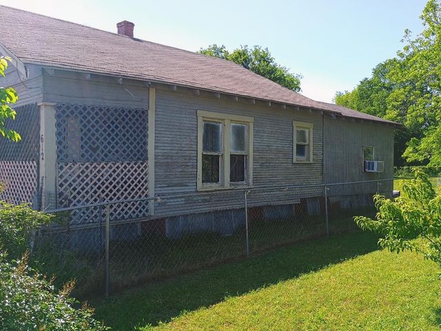 612 W 16th Avenue, Corsicana, TX 75110