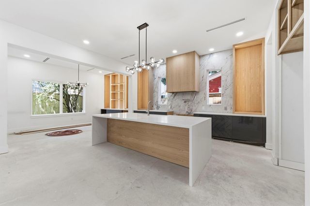 1906 Driscoll Street, Houston, TX 77019