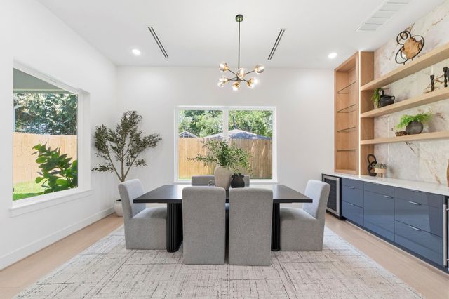 1906 Driscoll Street, Houston, TX 77019