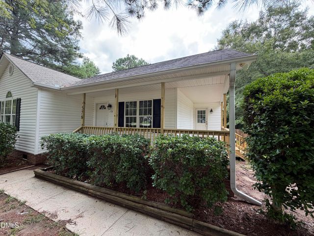 576 Sunray Drive, Clayton, NC 27520