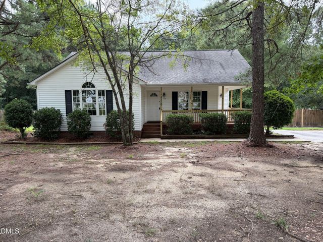 576 Sunray Drive, Clayton, NC 27520
