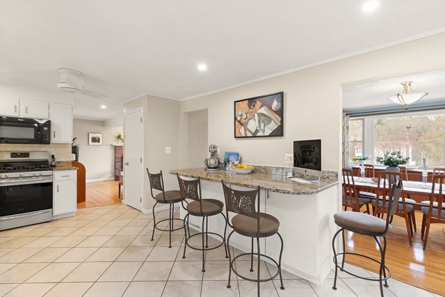105 Greenmeadow Drive, Tewksbury, MA 01876