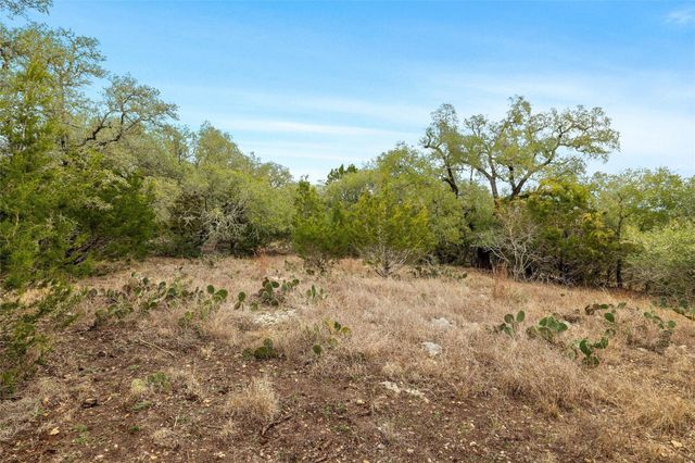 1080 Beauchamp RD, Dripping Springs, TX 78620