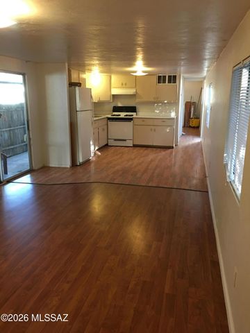3259 N Kelvin Boulevard B, Tucson, AZ 85716