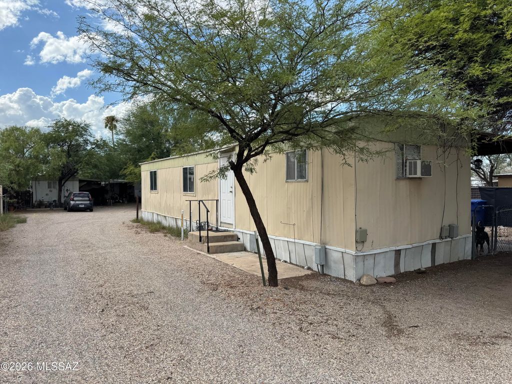 3259 N Kelvin Boulevard B, Tucson, AZ 85716