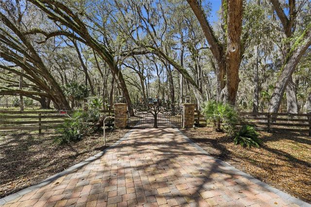 11922 SW 16TH STREET, Micanopy, FL 32667