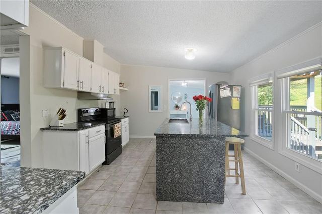 153 HELEN Road, Covington, GA 30016