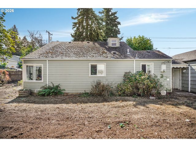 13025 Se HAROLD St, Portland, OR 97236