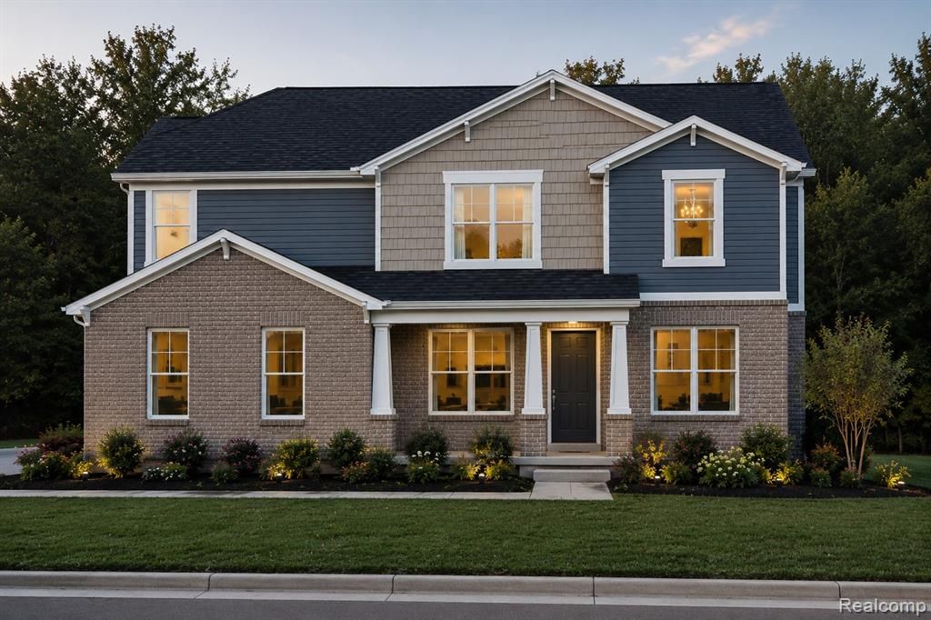 22225 Hilda Lane, South Lyon, MI 48178