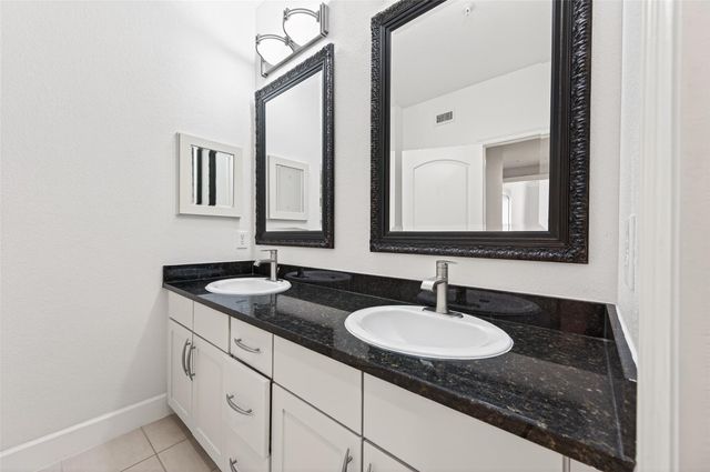 2299 Lone Star Drive 128, Sugar Land, TX 77479