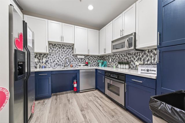 2299 Lone Star Drive 128, Sugar Land, TX 77479