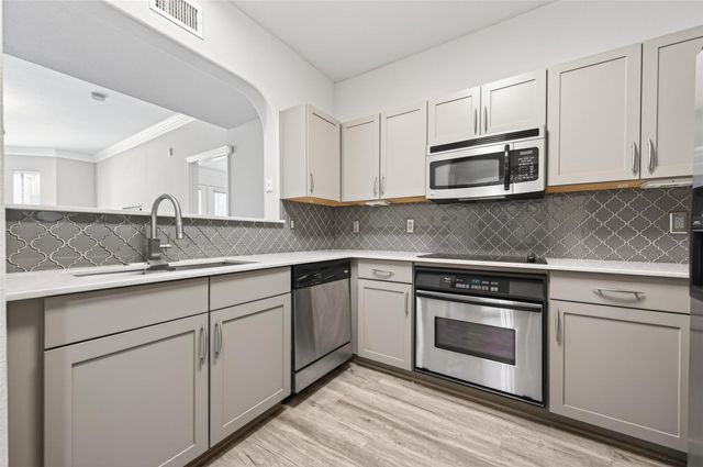 2299 Lone Star Drive 128, Sugar Land, TX 77479
