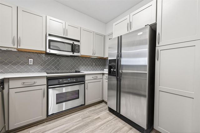 2299 Lone Star Drive 128, Sugar Land, TX 77479