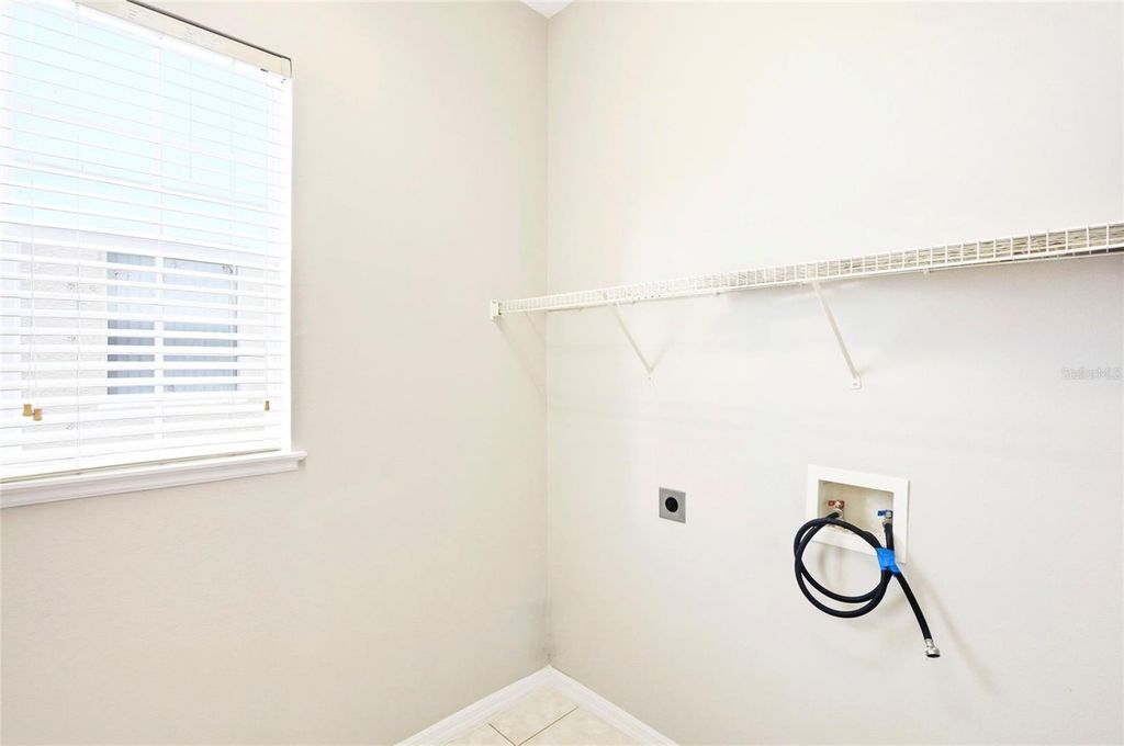 Image 22 of property listing at 2555 SAND ARBOR CIRCLE, Orlando, FL 32824