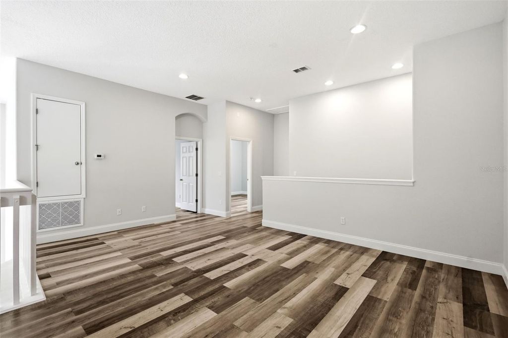 Image 24 of property listing at 2555 SAND ARBOR CIRCLE, Orlando, FL 32824