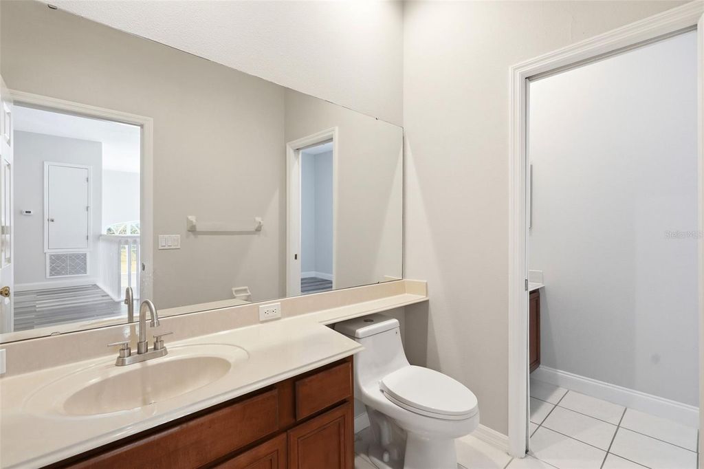 Image 27 of property listing at 2555 SAND ARBOR CIRCLE, Orlando, FL 32824