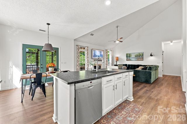 16215 Hollingbourne Road, Huntersville, NC 28078