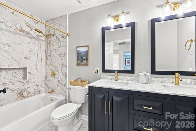 16215 Hollingbourne Road, Huntersville, NC 28078