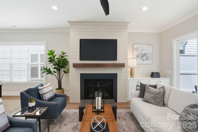 19024 Newburg Hill Road, Davidson, NC 28036
