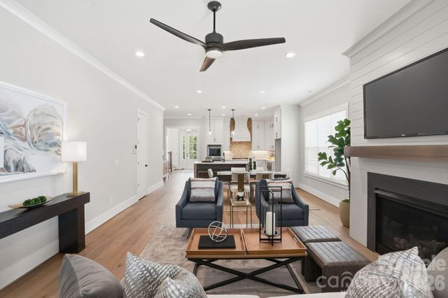 19024 Newburg Hill Road, Davidson, NC 28036