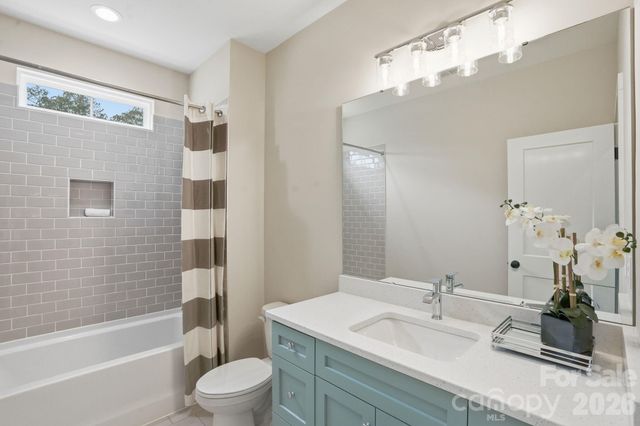 19024 Newburg Hill Road, Davidson, NC 28036