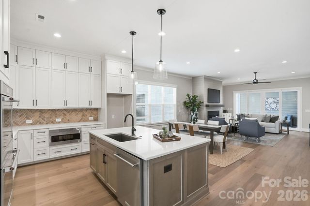 19024 Newburg Hill Road, Davidson, NC 28036