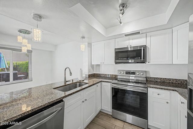 2455 E Broadway Road E 103, Mesa, AZ 85204