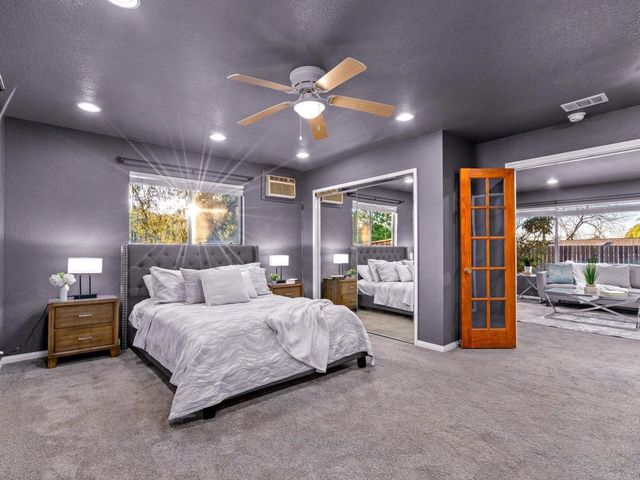 1130 Pebble Springs Lane, Escondido, CA 92026